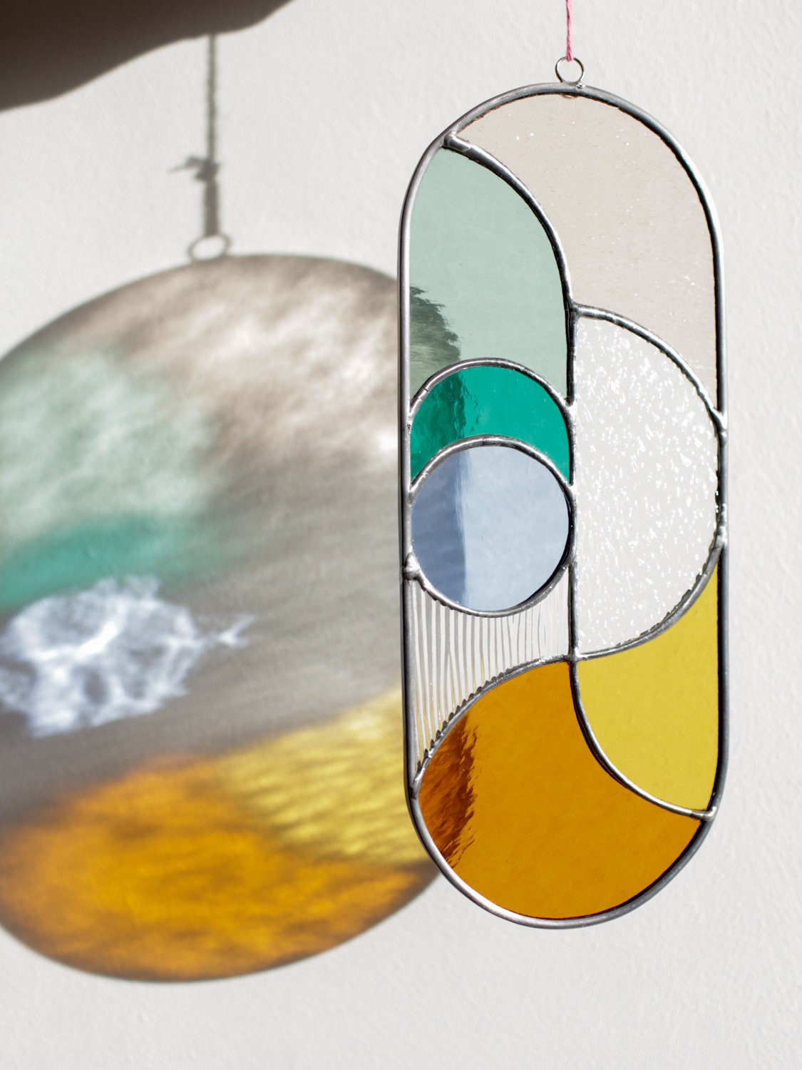 Nowoczesny witrażowy łapacz słońca - suncatcher