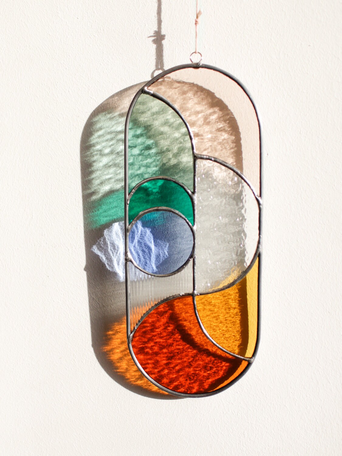 Nowoczesny witrażowy łapacz słońca - suncatcher