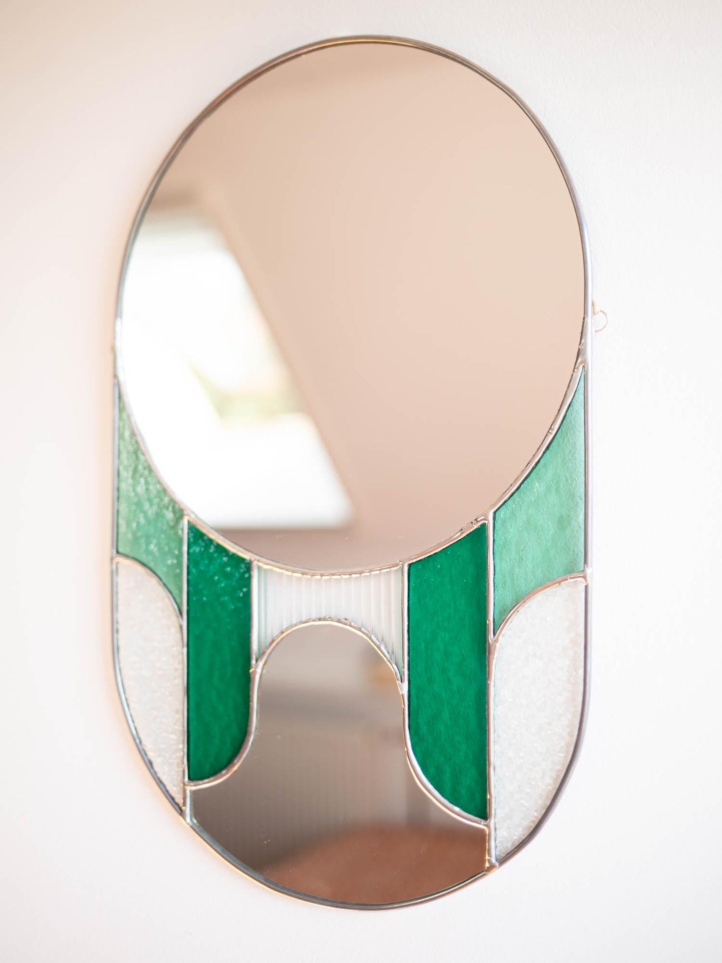 Lustro w stylu Art Deco – elegancka dekoracja do wnętrz