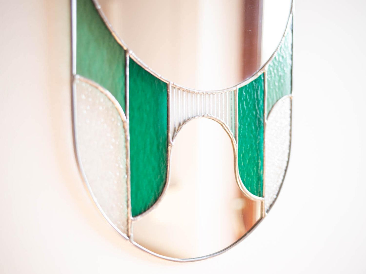 Lustro w stylu Art Deco – elegancka dekoracja do wnętrz