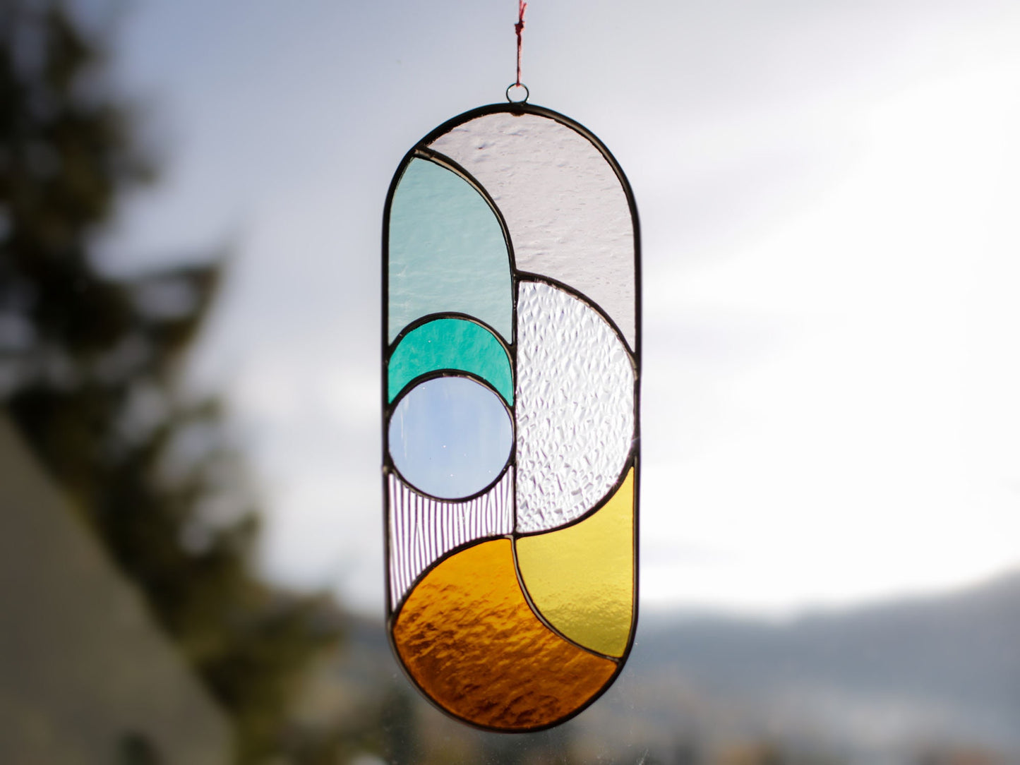 Nowoczesny witrażowy łapacz słońca - suncatcher